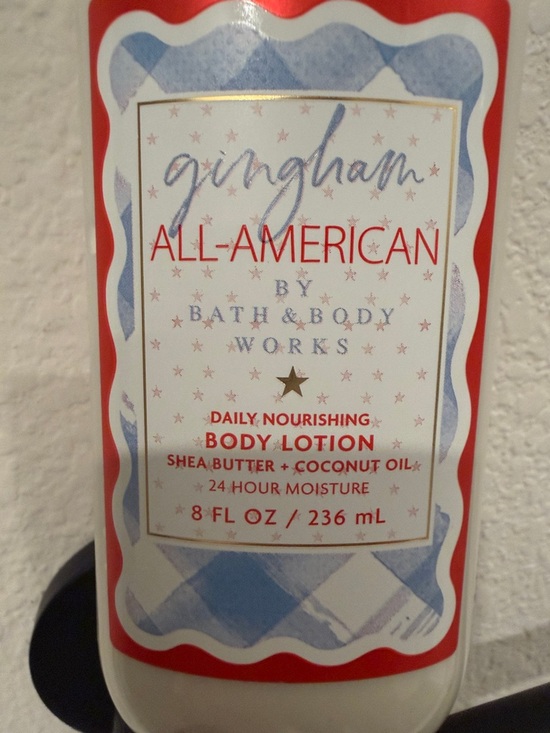 Bath & Body Works Gingham All-American Lotion - White, Gold & Red - Picture 2 of 3